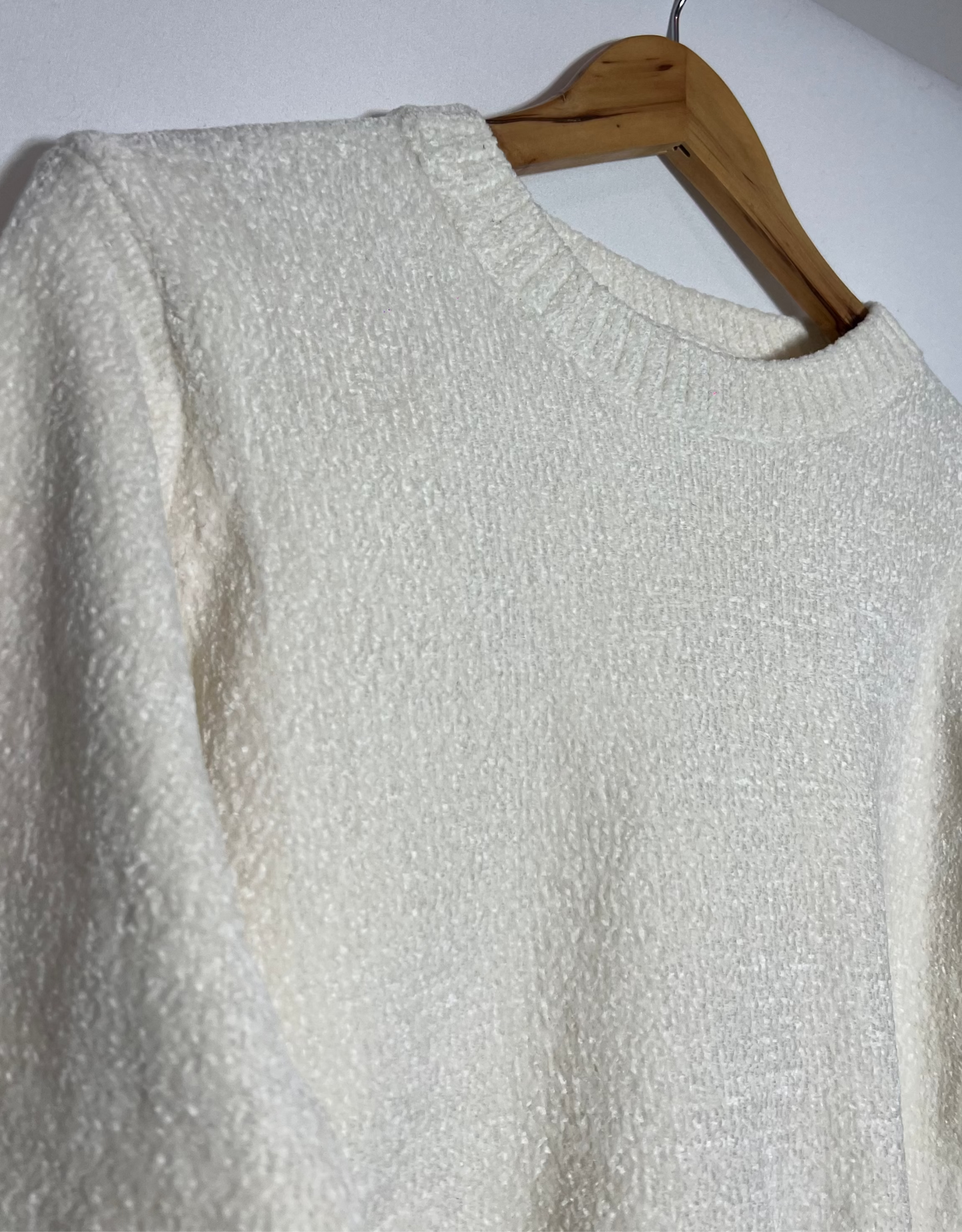 Buzo de Chenille con Faja Elastizada Color Blanco