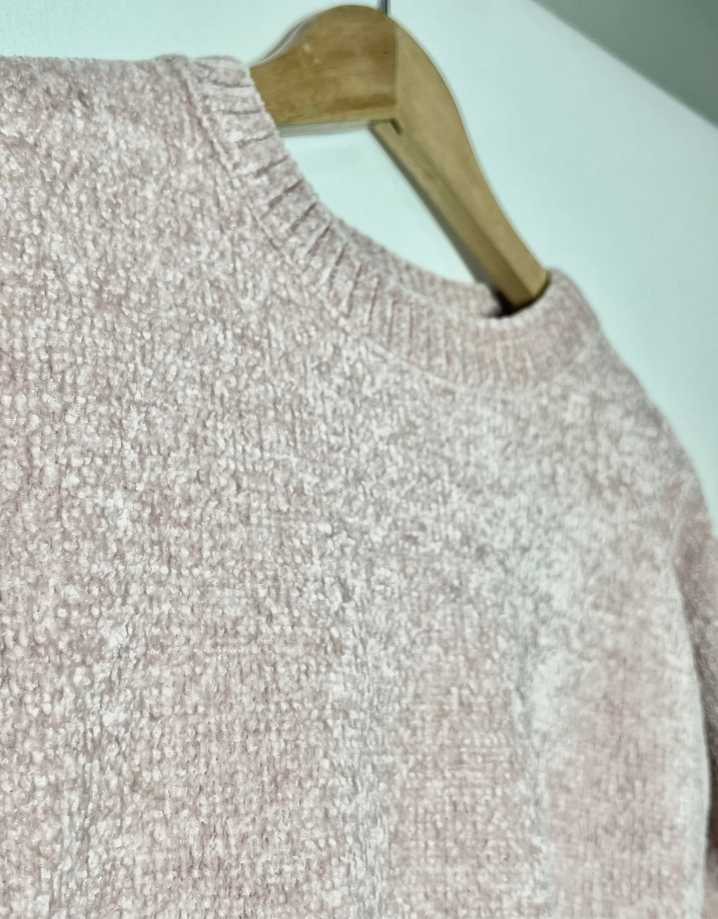 Buzo de Chenille Liso con Faja Elastizada Color Rosa Pálido