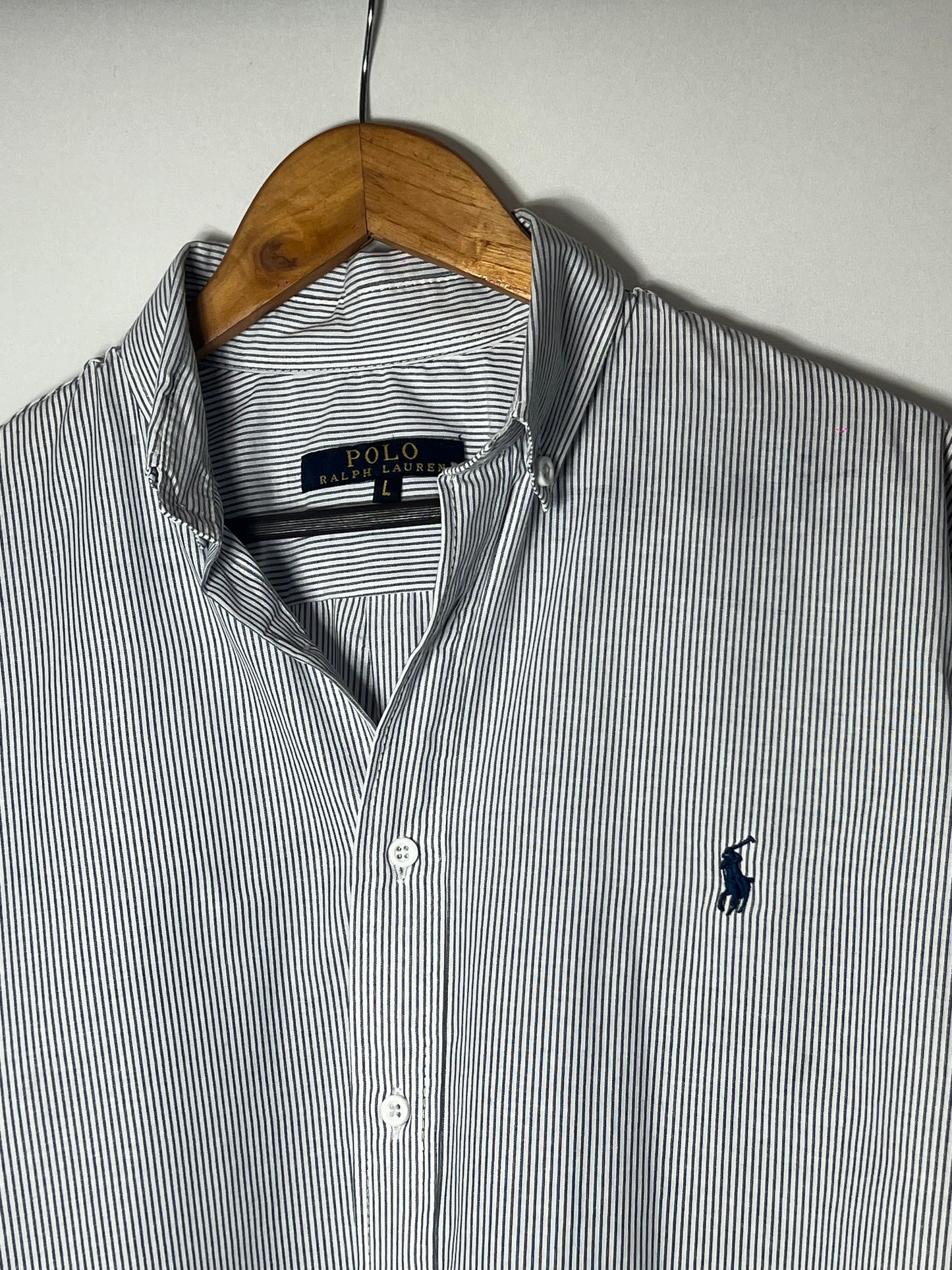 Camisa Polo Ralph Lauren rayas en color gris