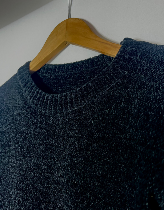 Buzo de Chenille con Faja Elastizada Color Negro