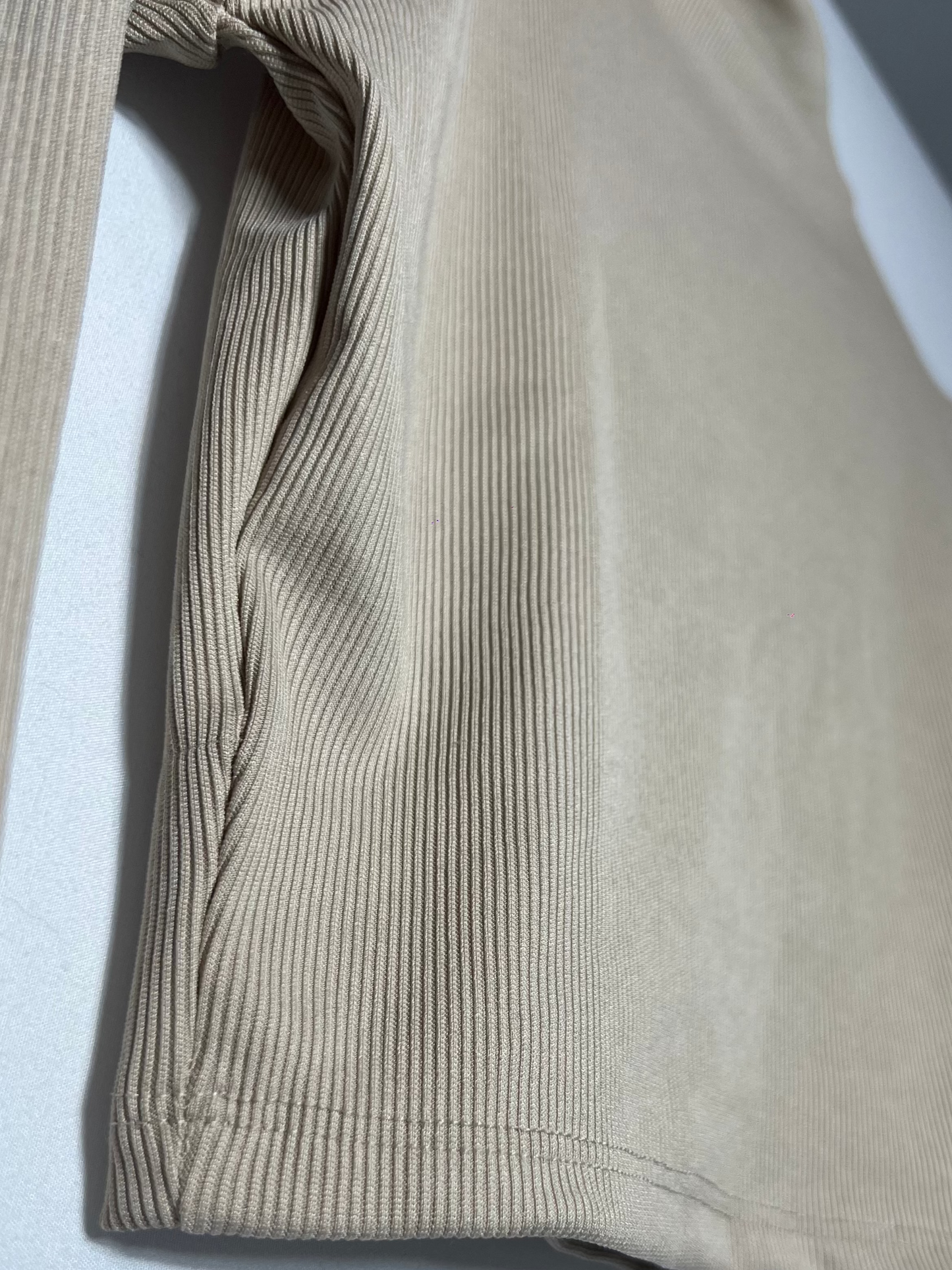 Polera Morley Cuello Medio Color Beige
